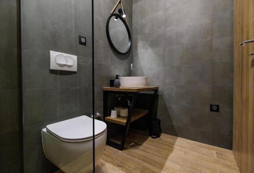 اتاق لوکس, Rooms Lišnić