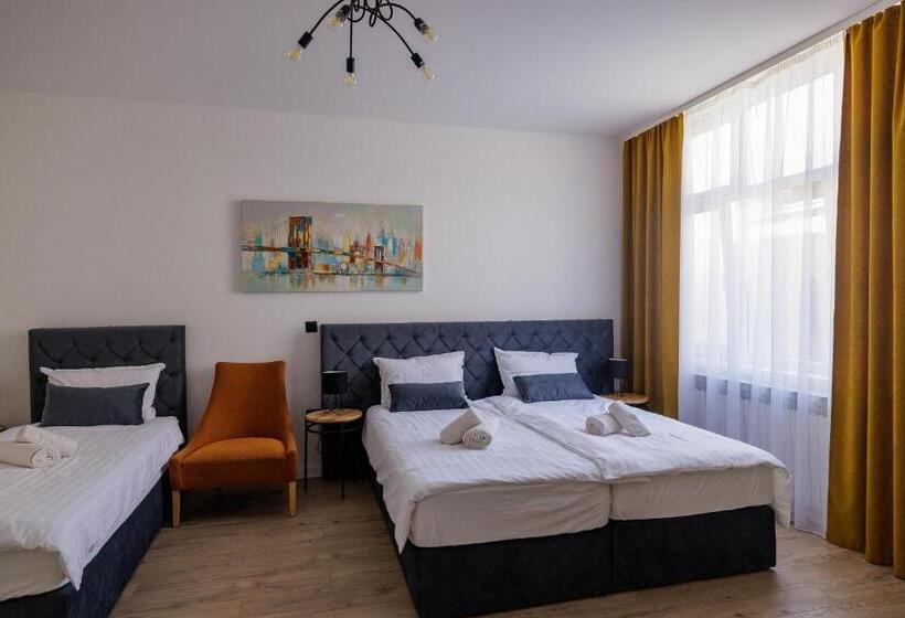 اتاق لوکس سه تخته, Rooms Lišnić