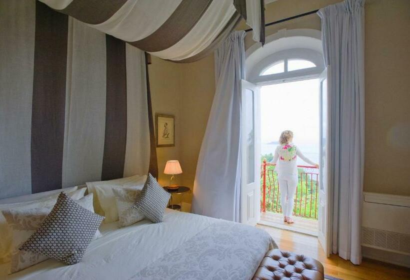 سوییت جونیور با چشمانداز دریا, Belo Monte Hotel And Museum