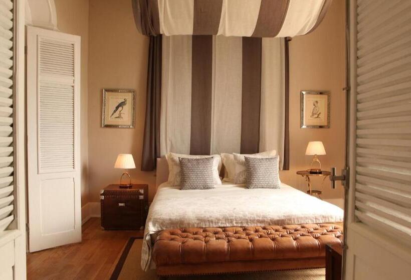 سوییت جونیور با چشمانداز دریا, Belo Monte Hotel And Museum