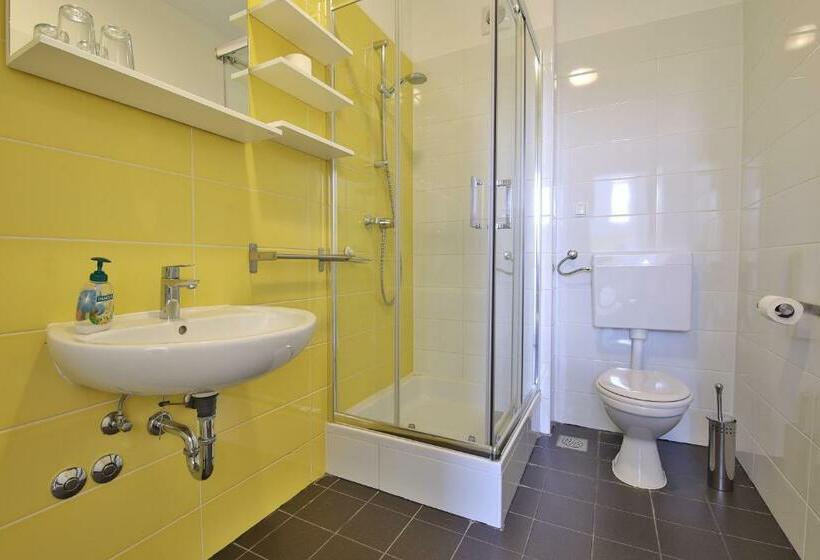 Кровать в Общей Комнате, Hostel Bedem