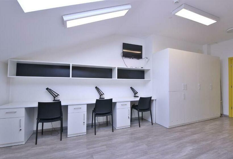 Кровать в Общей Комнате, Hostel Bedem