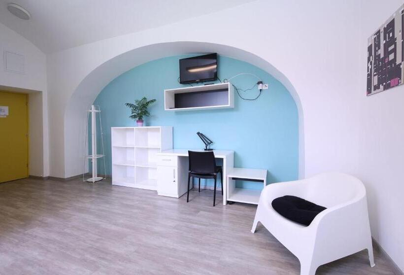 Номер Стандарт Индивидуальный, Hostel Bedem