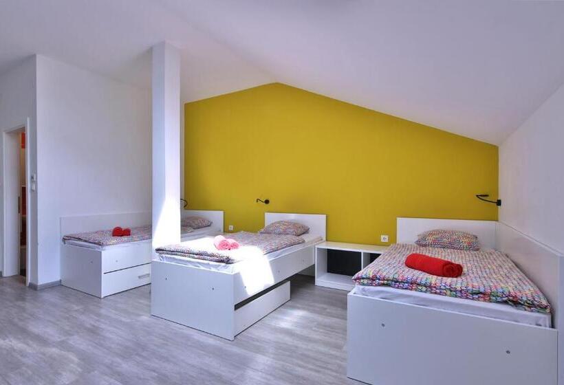 Номер Стандарт Трехместный, Hostel Bedem