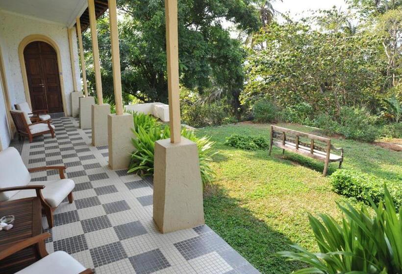 سوییت جونیور با چشمانداز دریا, Belo Monte Hotel And Museum