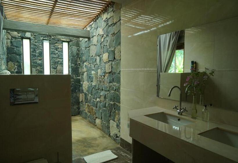 سوییت با چشمانداز باغ, Belo Monte Hotel And Museum