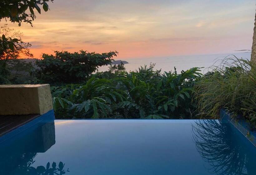 Deluxe Suite Sea View, Belo Monte Hotel And Museum