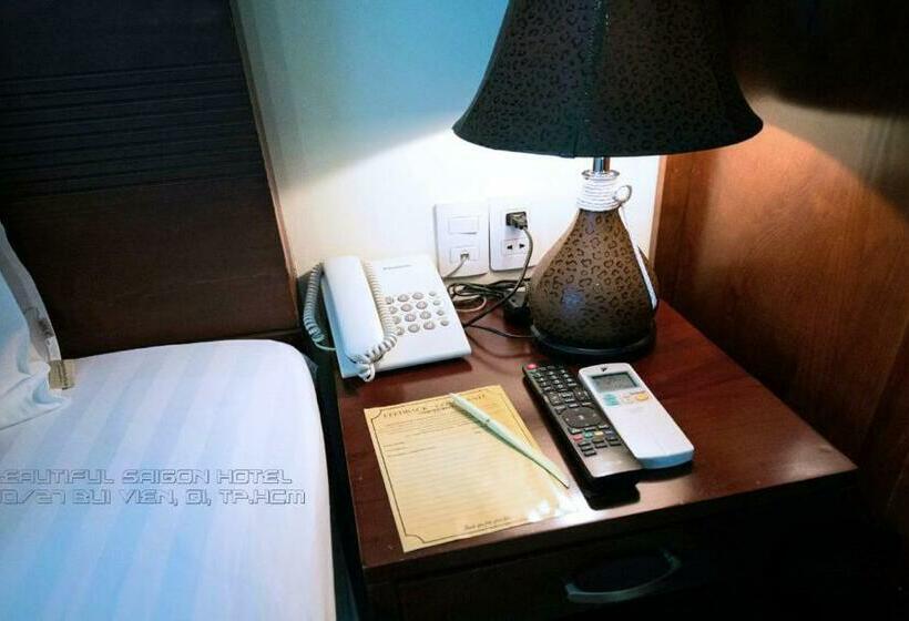 اتاق لوکس با تخت بزرگ, Beautiful Buivien