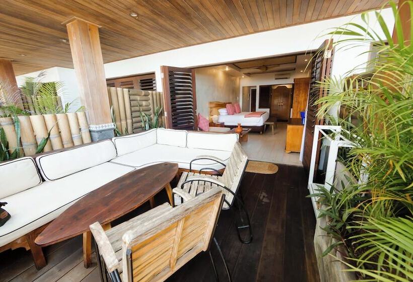 豪华房间, The Point Surfcamp Bali