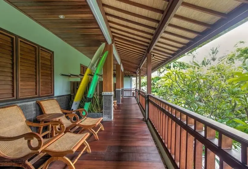 オーシャンビューデラックスルーム, The Point Surfcamp Bali