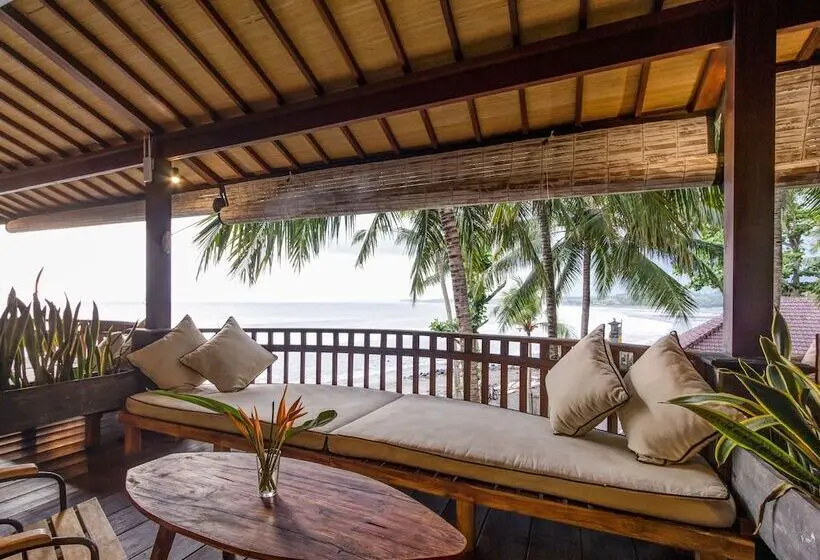 オーシャンビューデラックスルーム, The Point Surfcamp Bali