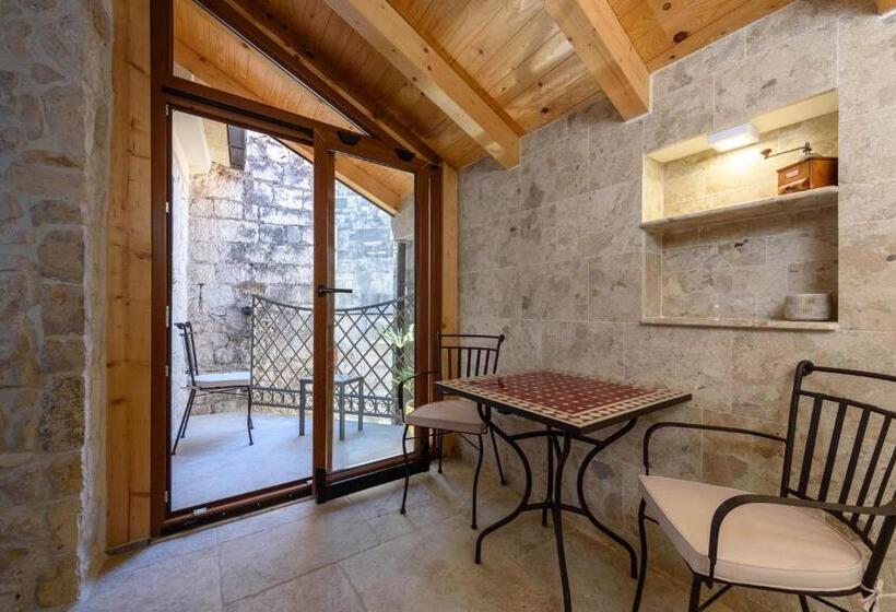 דירת חדר דלוקס, Villa Kudelik Stone Story