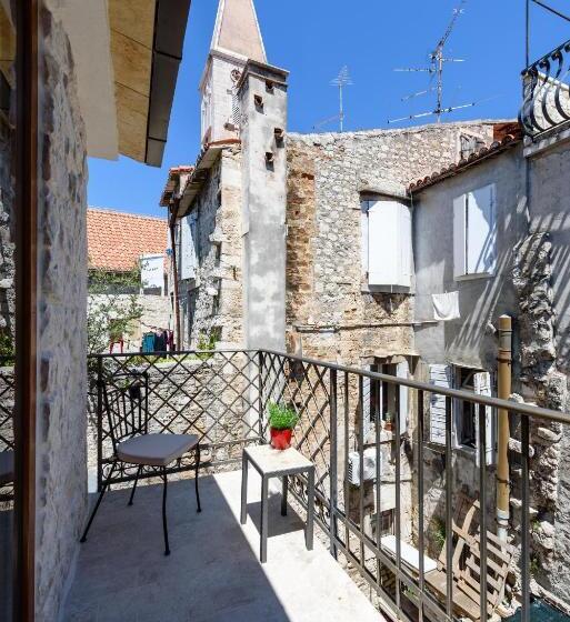 1ベッドルームのデラックスアパートメント, Villa Kudelik Stone Story