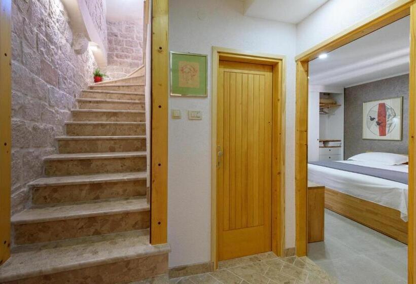 1ベッドルームのデラックスアパートメント, Villa Kudelik Stone Story