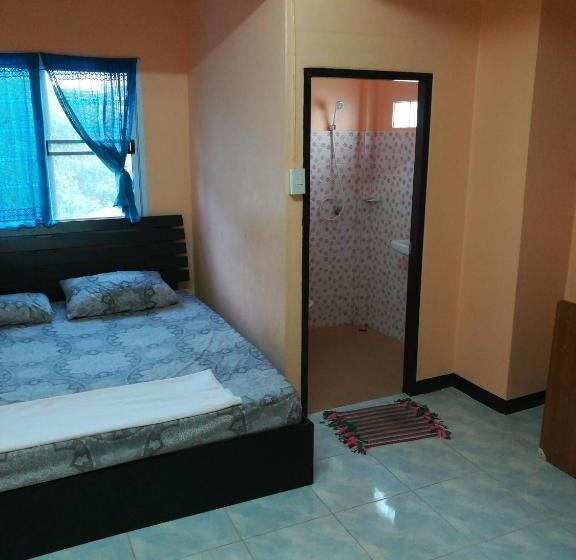 Номер Deluxe, Karma Home Hostel