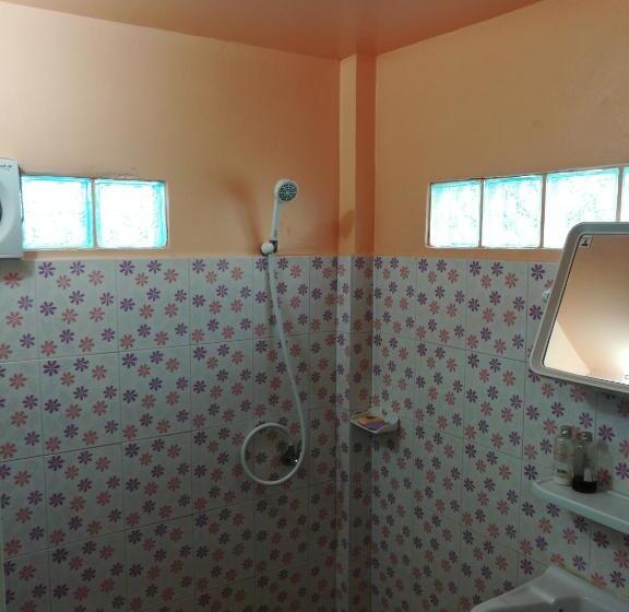 Номер Deluxe, Karma Home Hostel