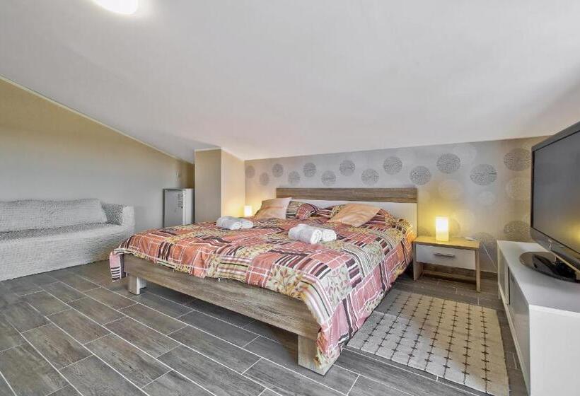 标准间带阳台, Sobes Tea