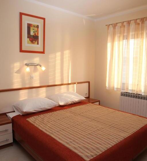 带2个卧室的公寓, Pansion Croatia