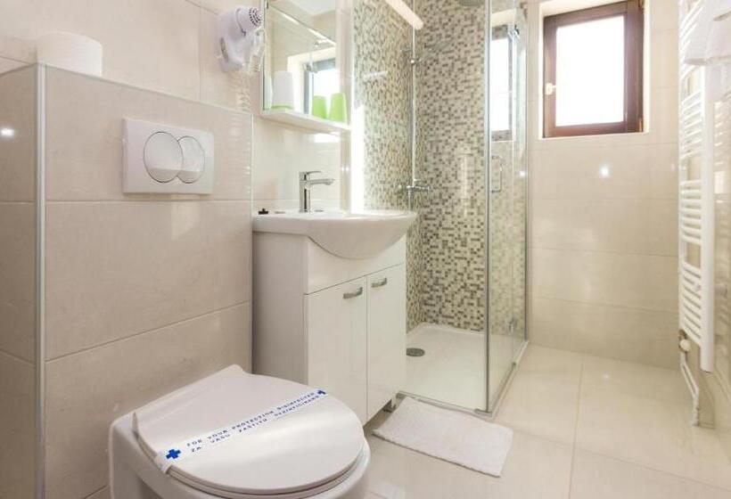 带2个卧室的公寓, Pansion Croatia