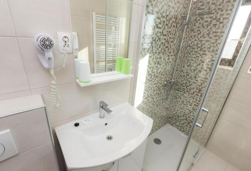 带2个卧室的公寓, Pansion Croatia