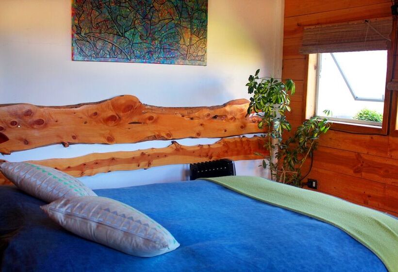 スタンダードルーム, Sirena Insolente Hostel & Suites