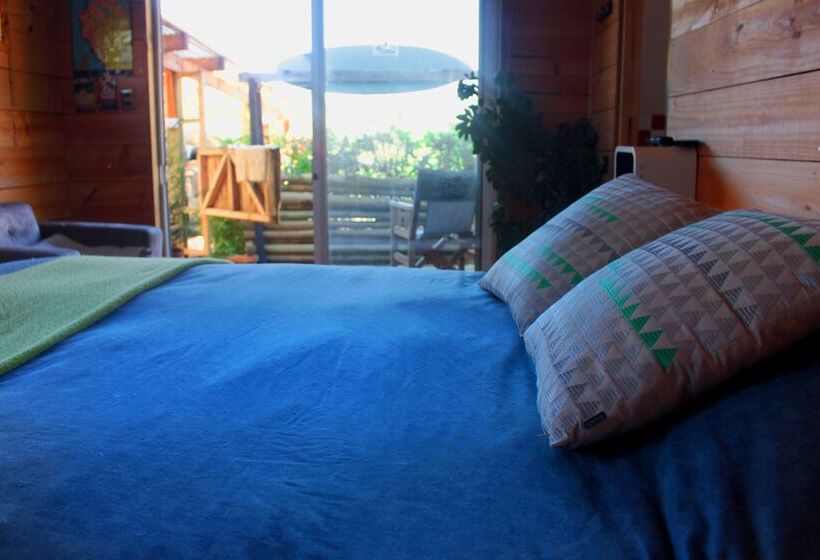 スタンダードルーム, Sirena Insolente Hostel & Suites