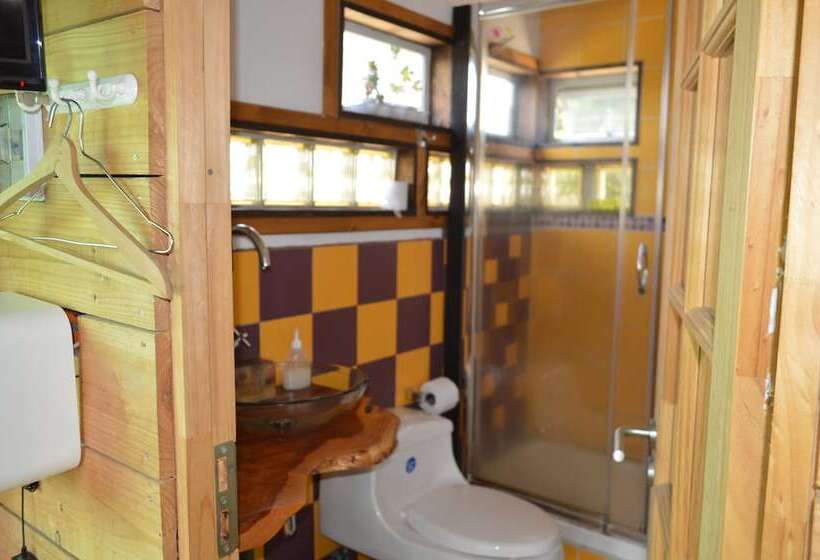 スタンダードルーム, Sirena Insolente Hostel & Suites