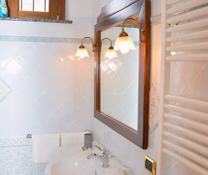 اتاق استاندارد با بالکن, Agriturismo Sul Sentiero