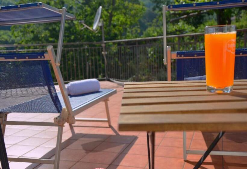 اتاق استاندارد با تراس, Agriturismo Sul Sentiero