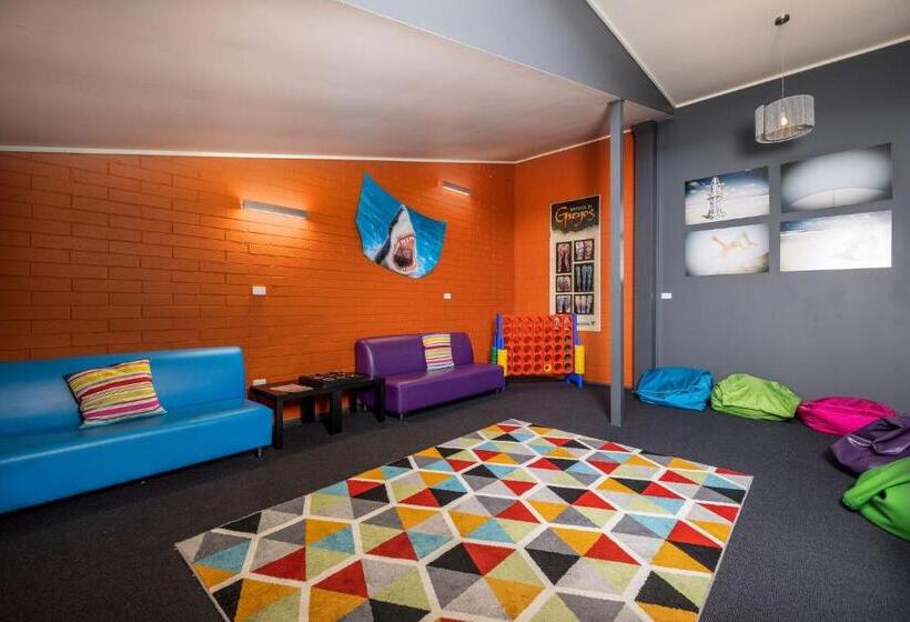 スタンダードスタジオ, Port Lincoln Studio Apartments