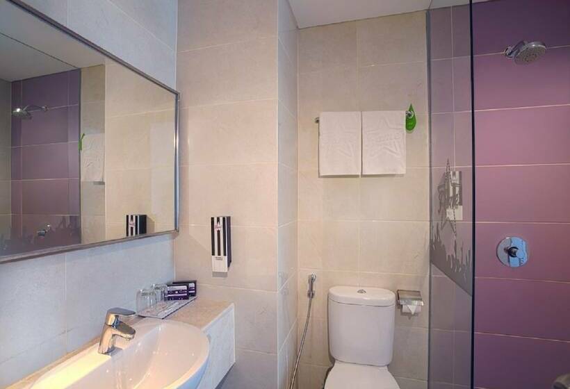 Superior Szoba, Fame Hotel Gading Serpong