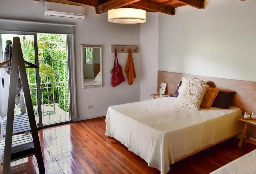 سوییت با چشم‌انداز باغ, Casa Caravan   Plant Based Concept House