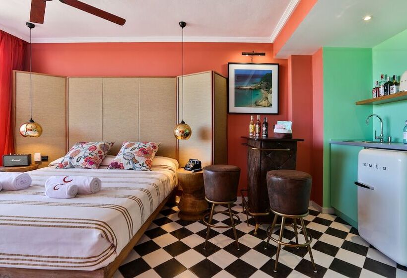 Полулюкс, Cubanito Ibiza