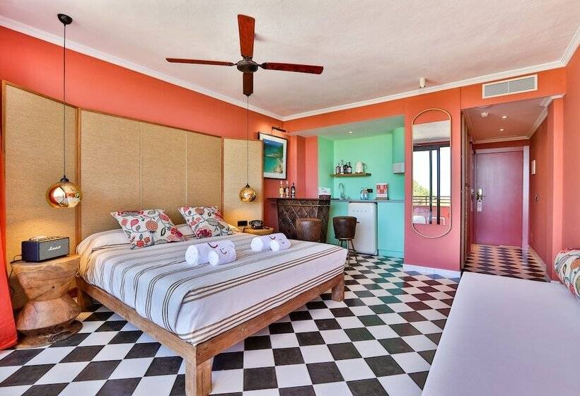 Полулюкс, Cubanito Ibiza