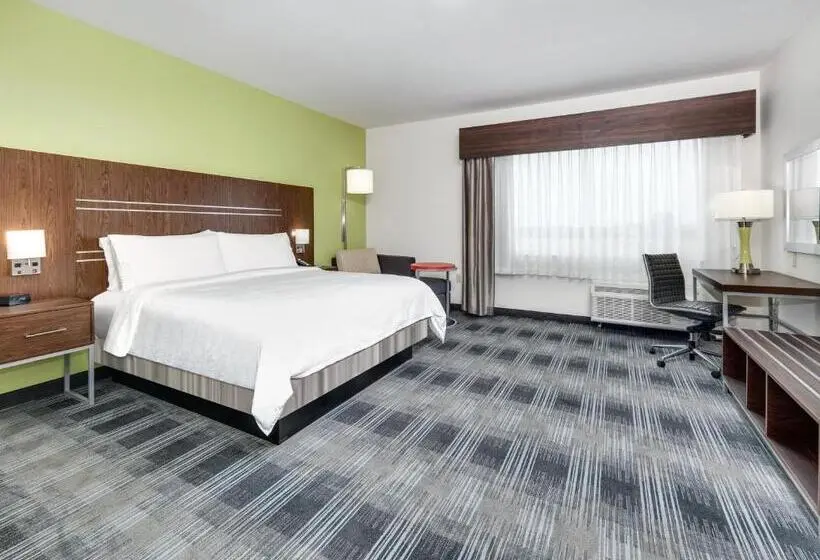 キングサイズベッドのスタンダードルーム, Holiday Inn Express & Suites Dallas Nw   Farmers Branch, An Ihg