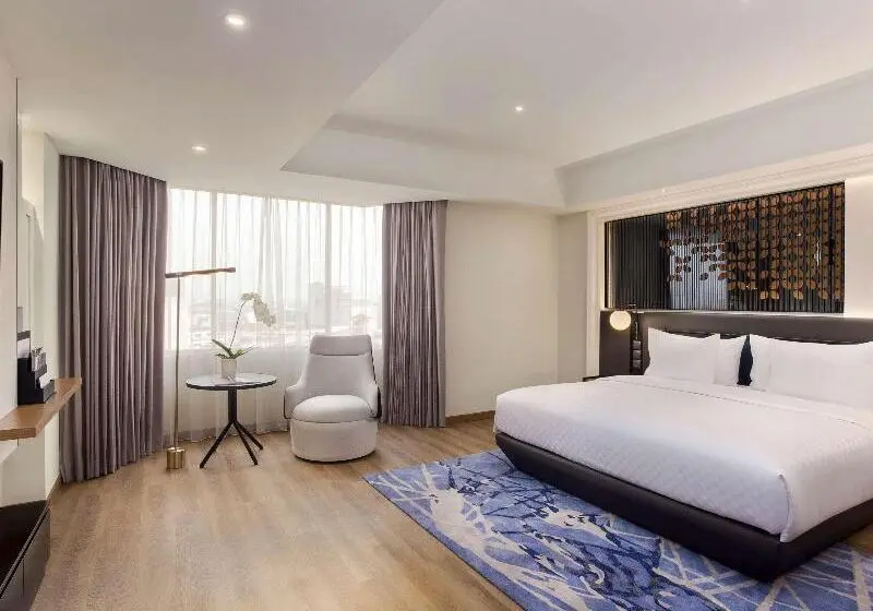 身障者適用スタンダードルーム, Holiday Inn Express & Suites   Gaylord, An Ihg