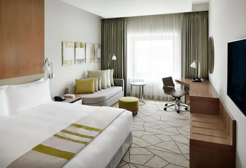 اتاق استاندارد با چشم‌انداز دریا, Holiday Inn & Suites   Dubai Festival City Mall, An Ihg