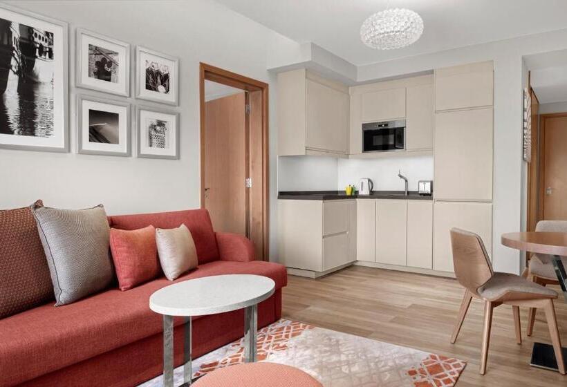 带1个卧室的公寓, Holiday Inn & Suites   Dubai Festival City Mall, An Ihg