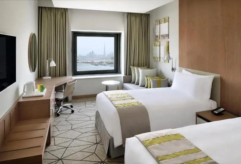 اتاق استاندارد با تراس, Holiday Inn & Suites   Dubai Festival City Mall, An Ihg