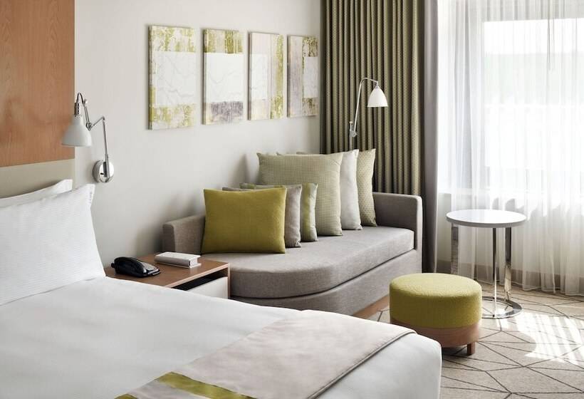 标准间带双人床, Holiday Inn & Suites   Dubai Festival City Mall, An Ihg