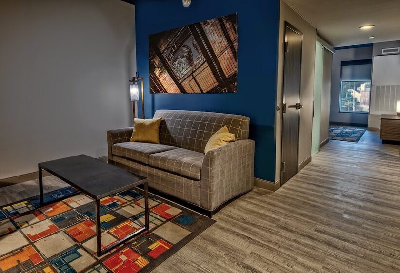 Люкс, Indigo Pittsburgh University   Oakland, An Ihg