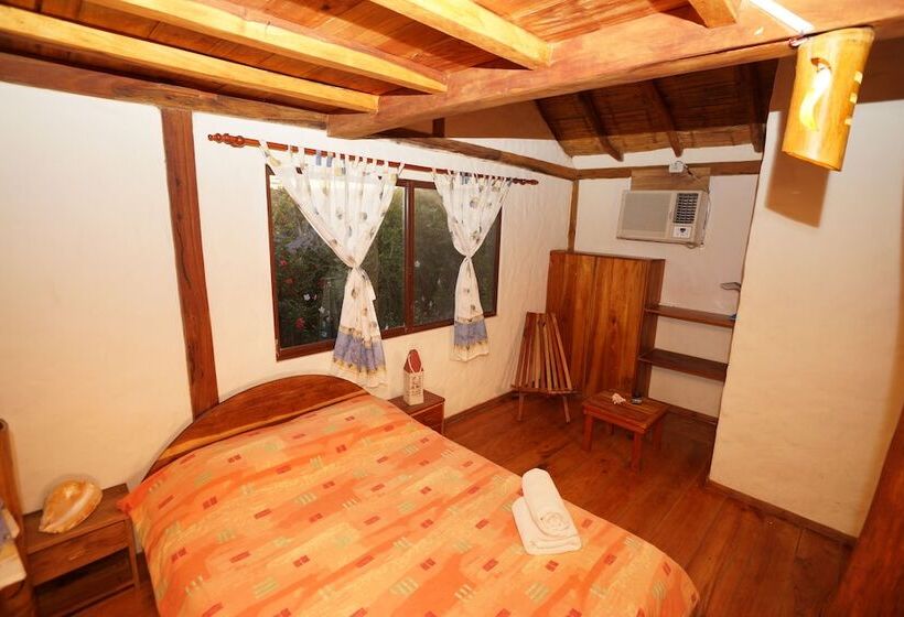 スタンダード４人部屋, La Barquita Beach Hostel