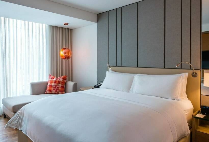 ダブルベッドスタンダードルーム, Medellin Marriott