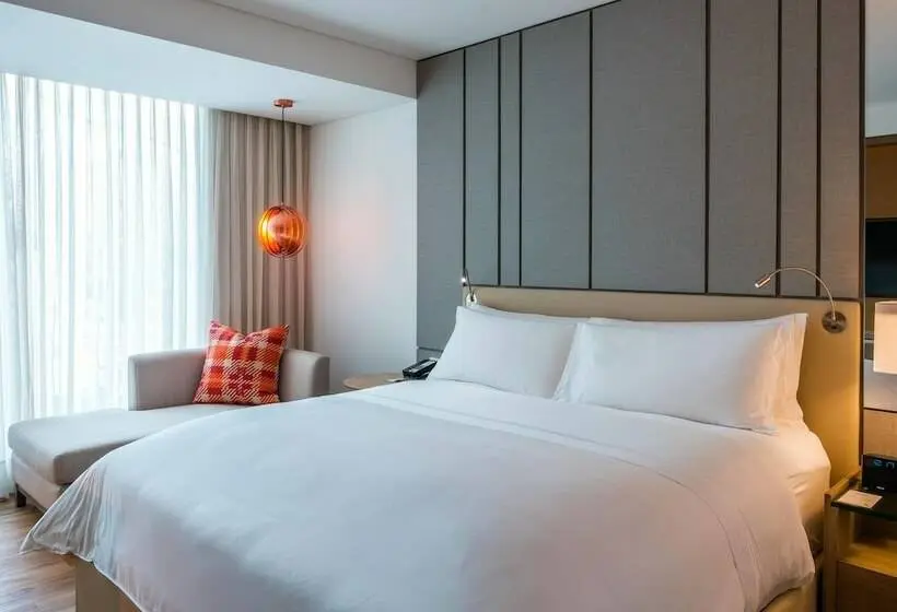 ダブルベッドスタンダードルーム, Medellin Marriott