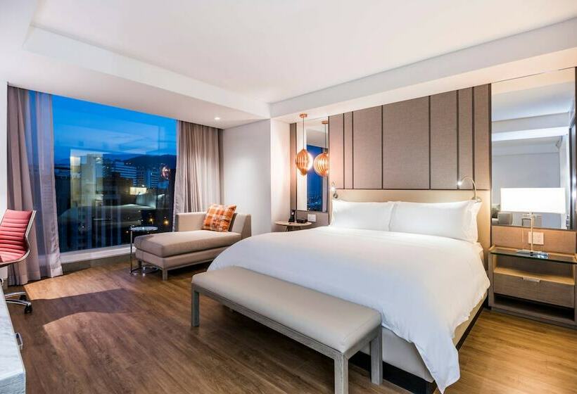 ダブルベッドスタンダードルーム, Medellin Marriott