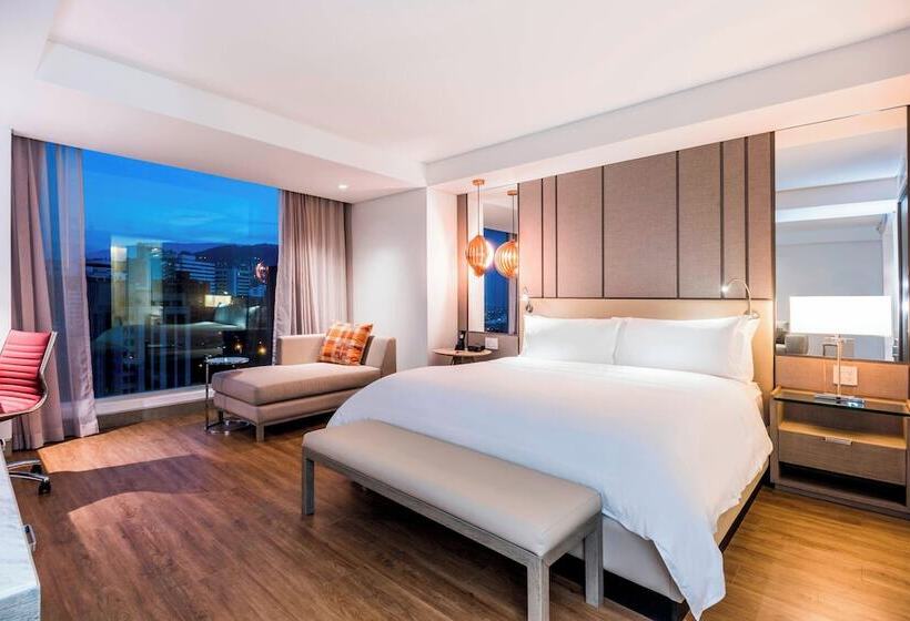 ダブルベッドスタンダードルーム, Medellin Marriott