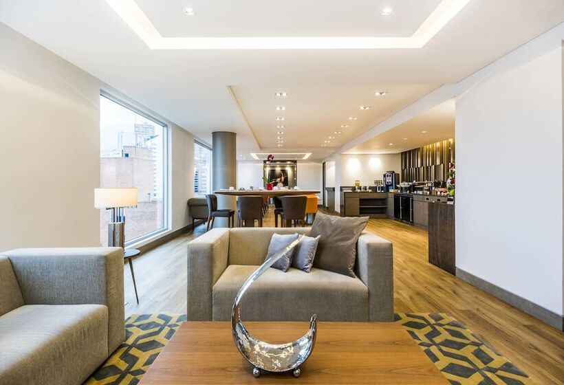 ダブルベッドスタンダードルーム, Medellin Marriott