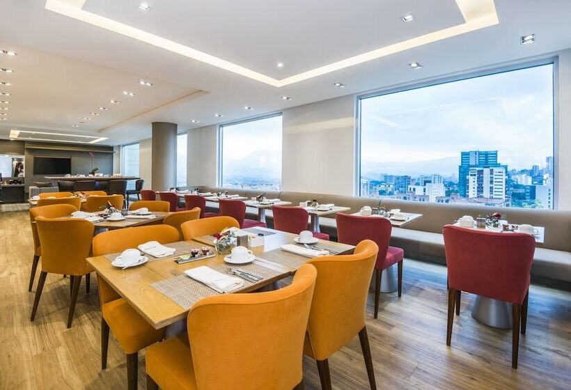 ダブルベッドスタンダードルーム, Medellin Marriott