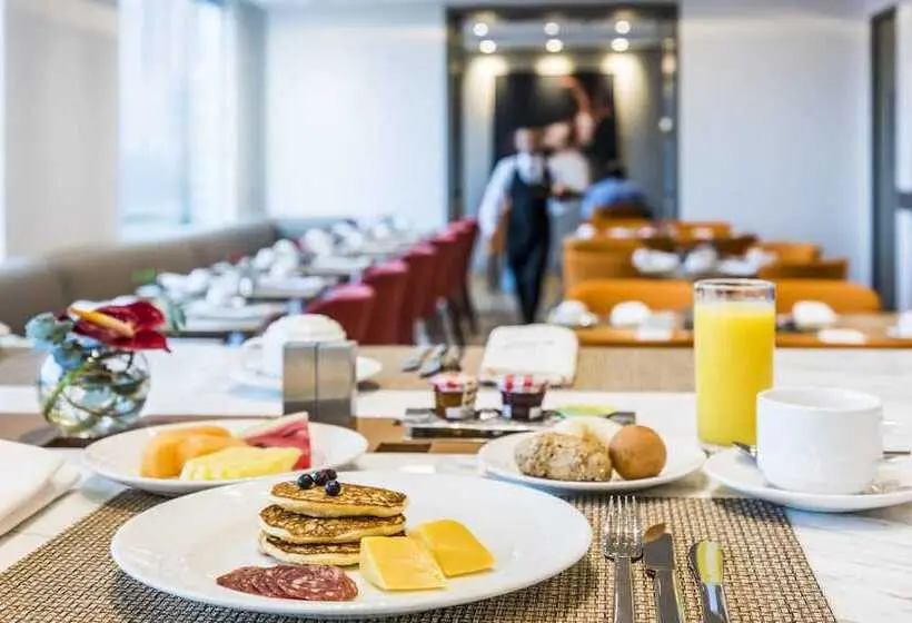 デラックスルーム, Medellin Marriott