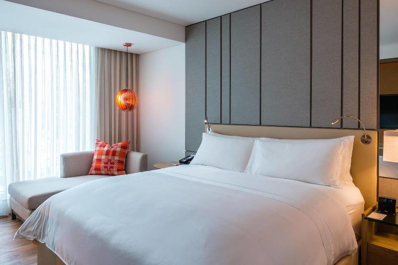 キングサイズベッドのデラックスルーム, Medellin Marriott